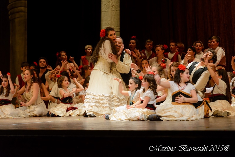 Le foto della Carmen dei ragazzi cortonesi al Teatro Verdi di Firenze