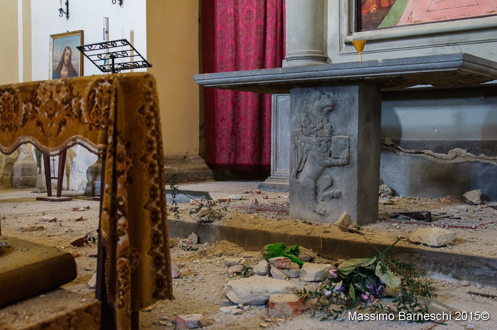 Chiesa di Mezzavia: le foto dopo il crollo del campanile