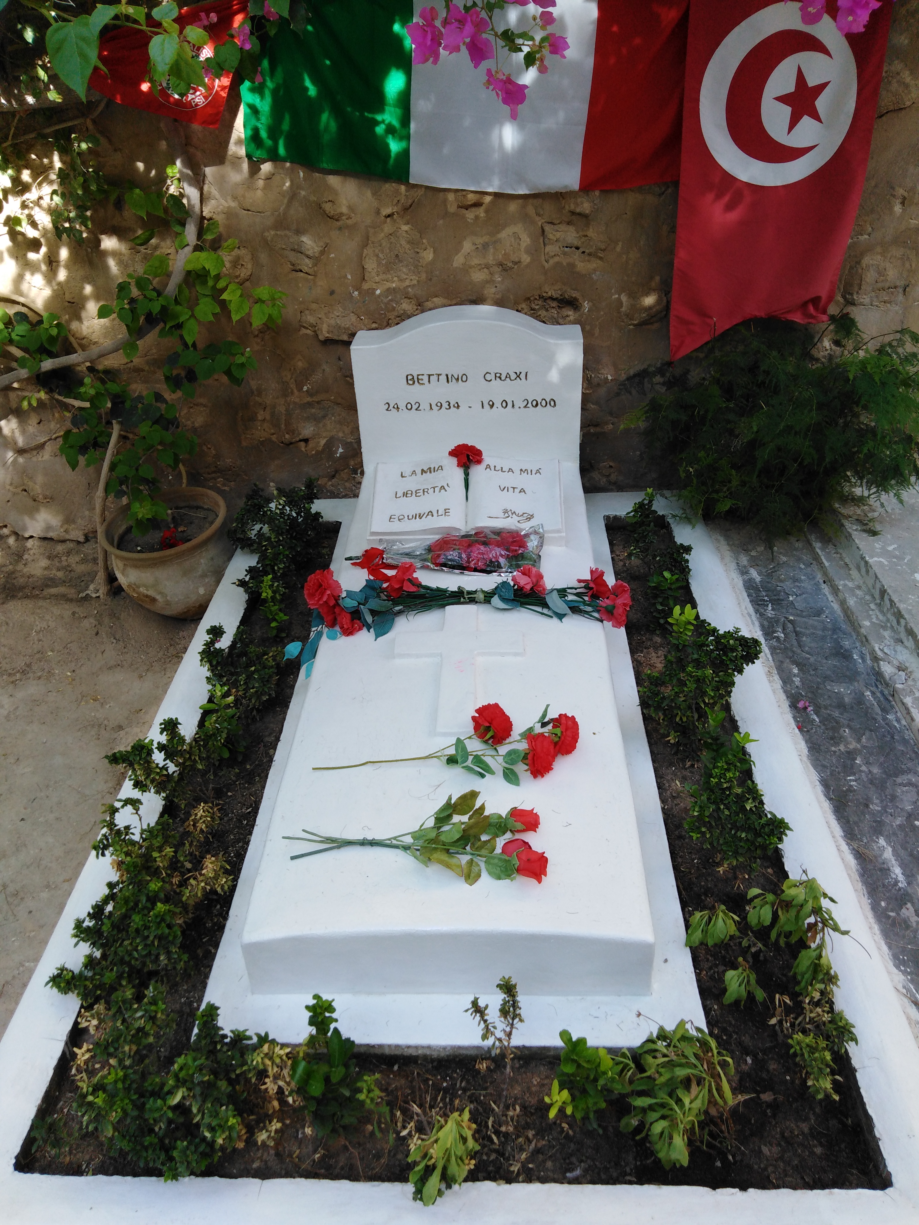 La politica tunisina secondo il custode della tomba di Craxi